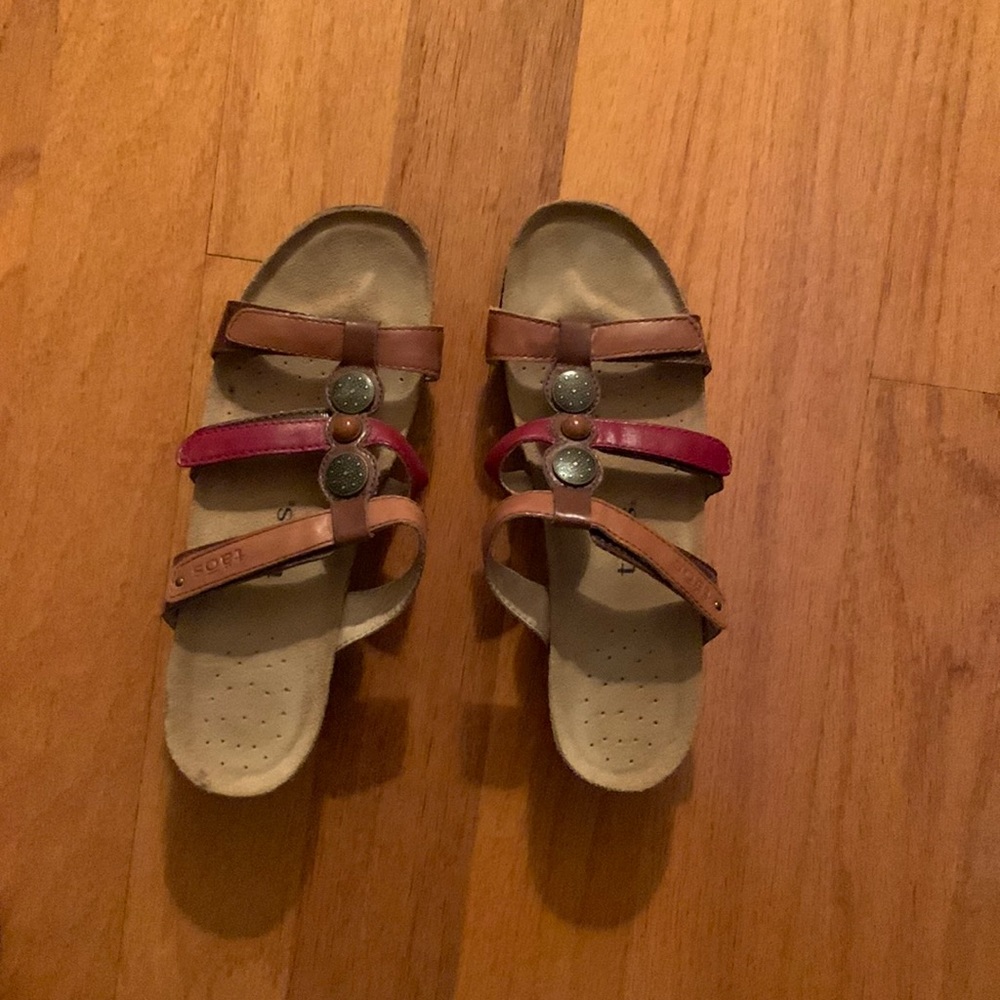 Taos leather sandals